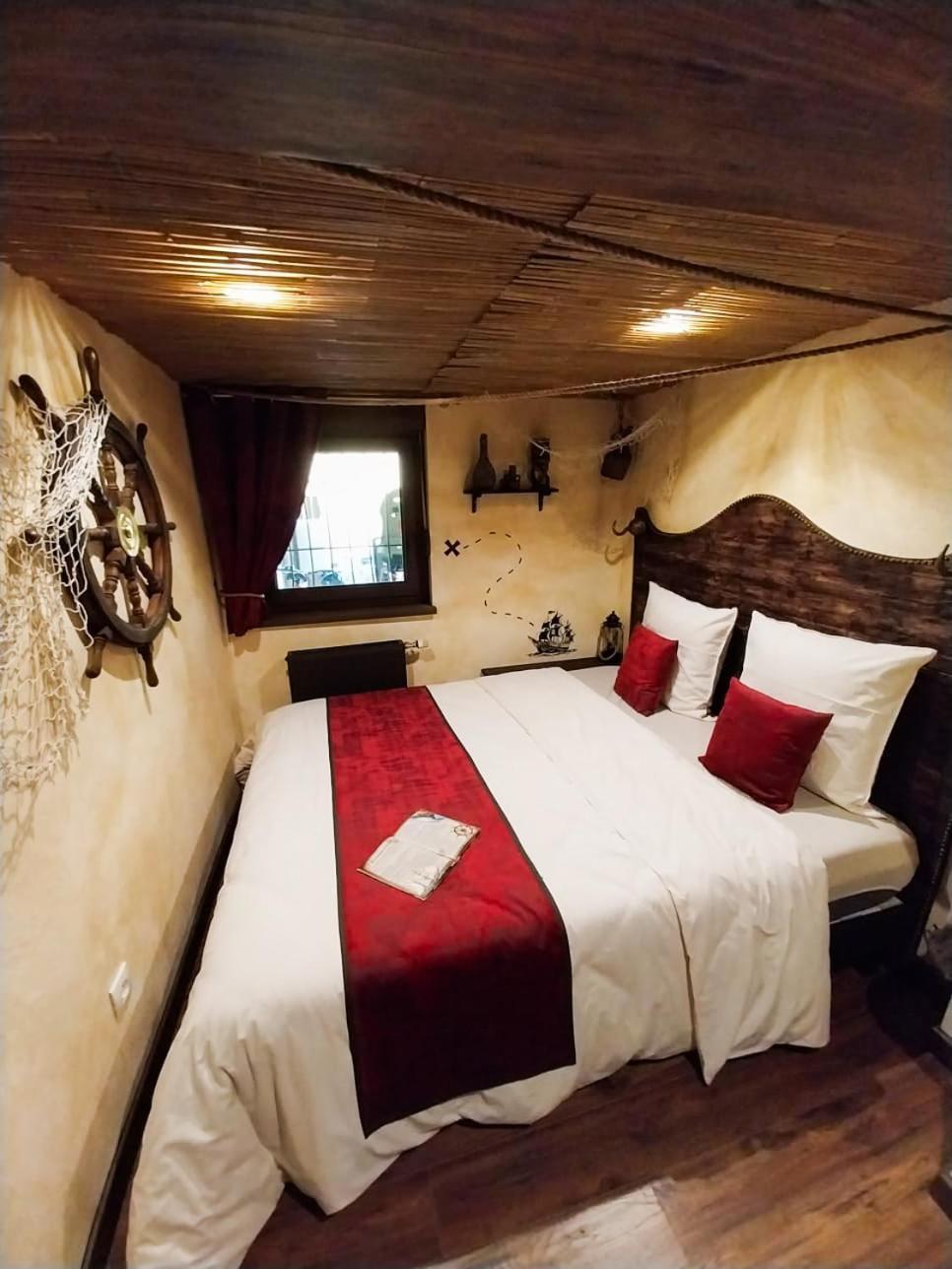 Le Repaire Des Pirates Logement Magique Sainte-Croix-en-Plaine 외부 사진