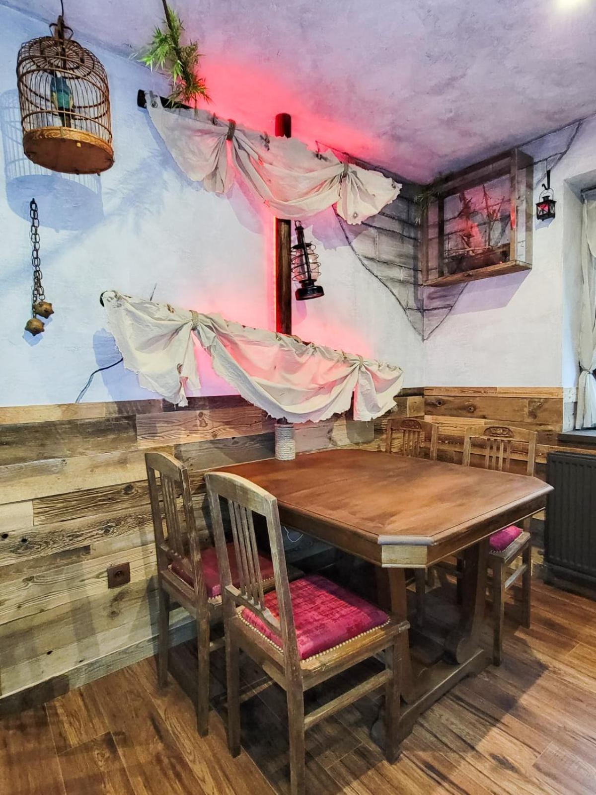 Le Repaire Des Pirates Logement Magique Sainte-Croix-en-Plaine 외부 사진