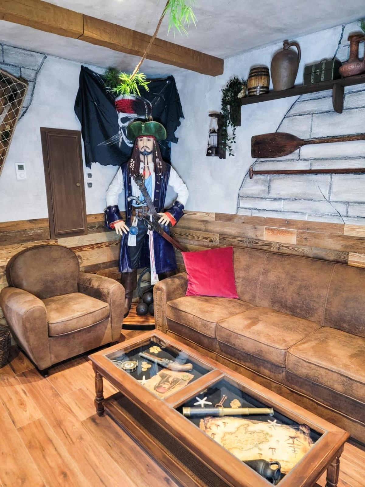 Le Repaire Des Pirates Logement Magique Sainte-Croix-en-Plaine 외부 사진
