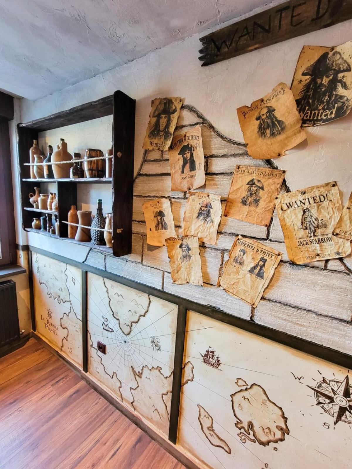 Le Repaire Des Pirates Logement Magique Sainte-Croix-en-Plaine 외부 사진